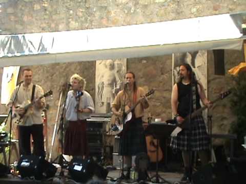 G.O.D. Garden of Delight - Wo bleibt das Bier