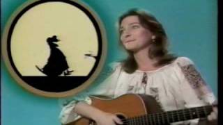 JUDY COLLINS - &quot;Old Lady Who Swallowed A Fly&quot; Muppet Show 1977