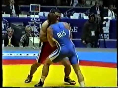 84 кг. А. Меньшиков (Ч.М. 2002)