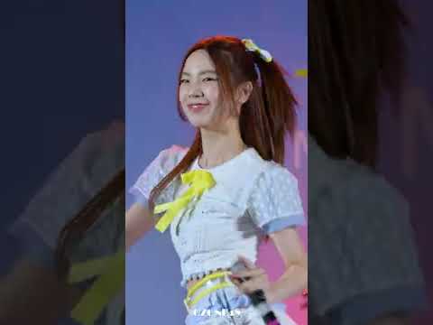 [4K] Fancam Pun BNK48 - หมกกบ @ Central Korat 030765