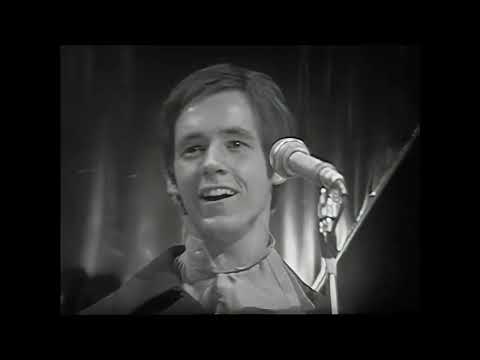 AMEN CORNER - BEND ME, SHAPE ME - TOP OF THE POPS - 15/2/68 (RESTORED)