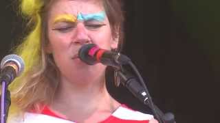tUnE yArDs - Real Thing - End Of The Road Festival 2014