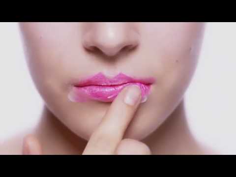 How To Remove Makeup With POND’S Cold Cream Cleanser