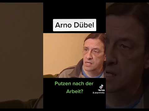 Arno Dübel geht nicht Arbeiten weil MAN[N] sonst nichts mehr in der Wohnung schafft 🤣 Bester Mann 🤣