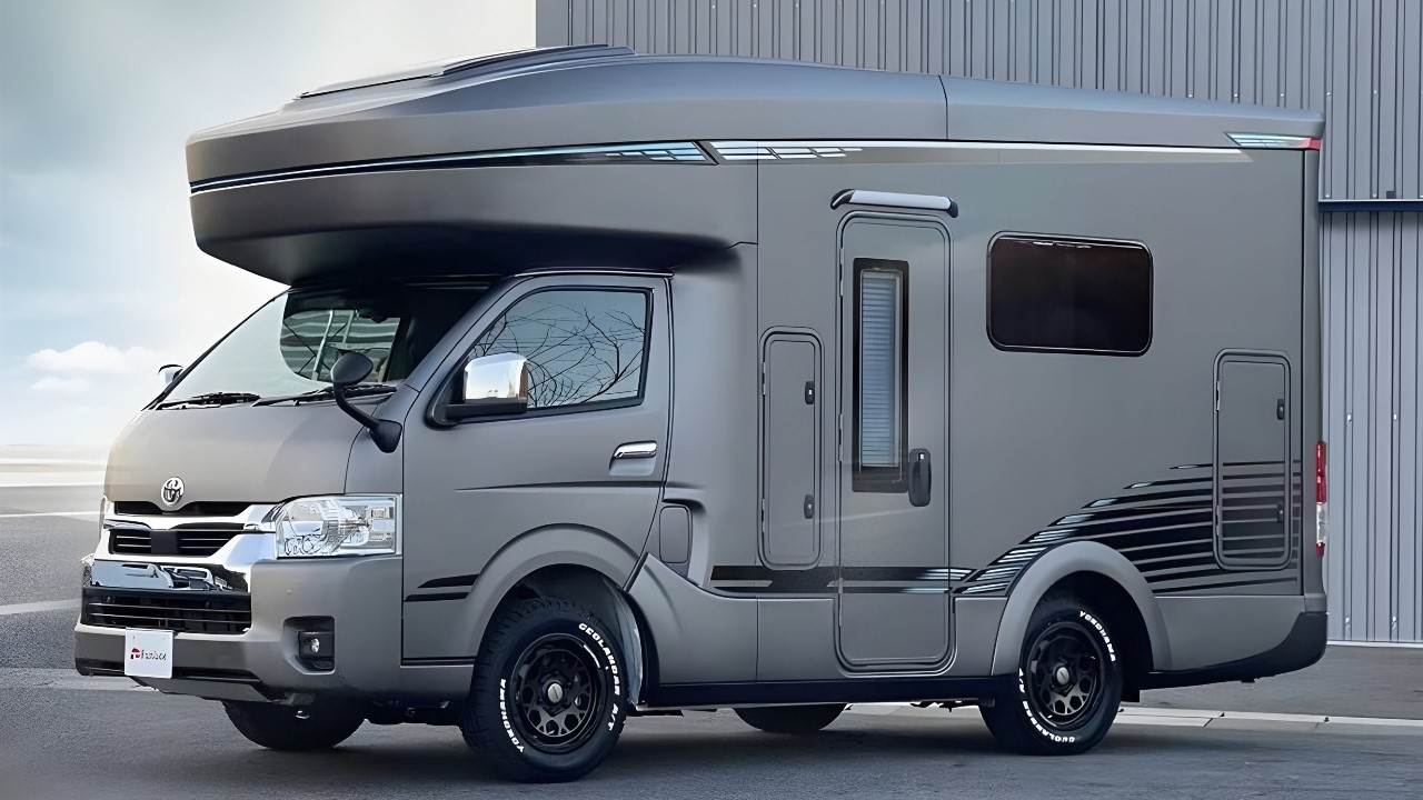 This Tiny Motorhome Has a Better Layout Than Most Large RVs