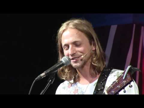 BONUS: Tomáš Klus - Tamaře (9. 6. 2015, Malostranská beseda) - 7 pádů HD