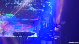 150816 From The Airport - Flying Walls