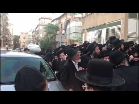 Gerrer Rebbe Menachem Avel Bnei Brak Mayor Chanoch Zeibart