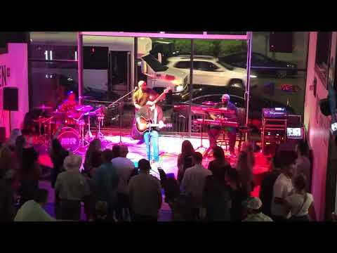 Jukebox Rehab Performing “She Had Me At Heads Carolina” by Cole Swindell