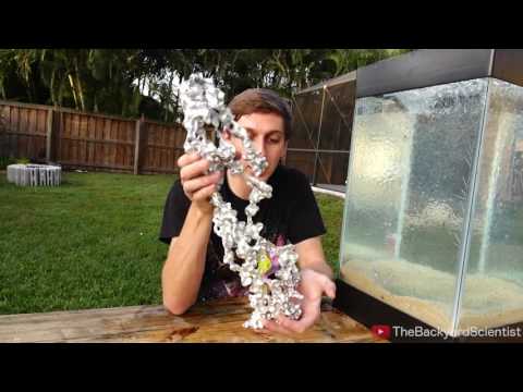 Molten Aluminum Vs 'Spitballs'   SO COOL!! water balz