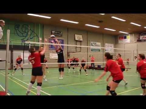 Wedstrijdbeelden & sfeerimpressie kampioenswedstrijd Dames 1 - deel 2