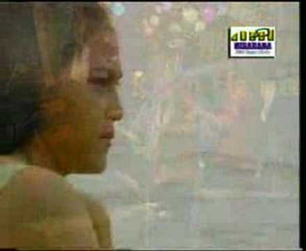 Betharia Sonata -=- Aku tak ingin sendiri