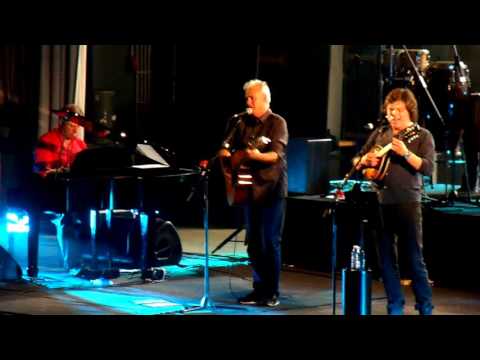 Trovante - Menina das sete saias