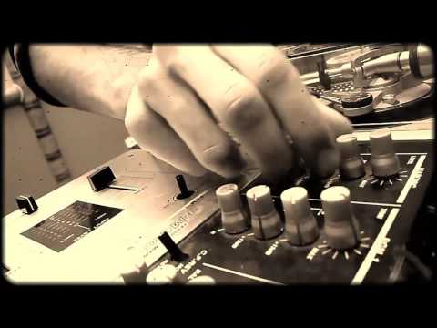 Raggasapiens up inna di A.P.P studio. Beat box by Dima Funky.