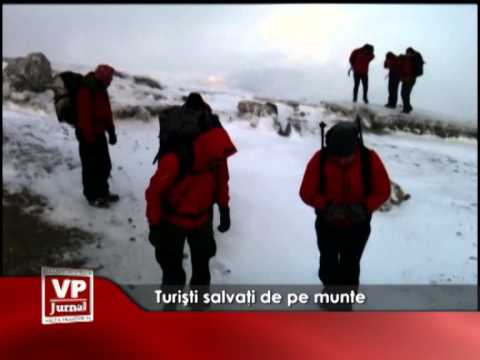 Turiști salvați de pe munte