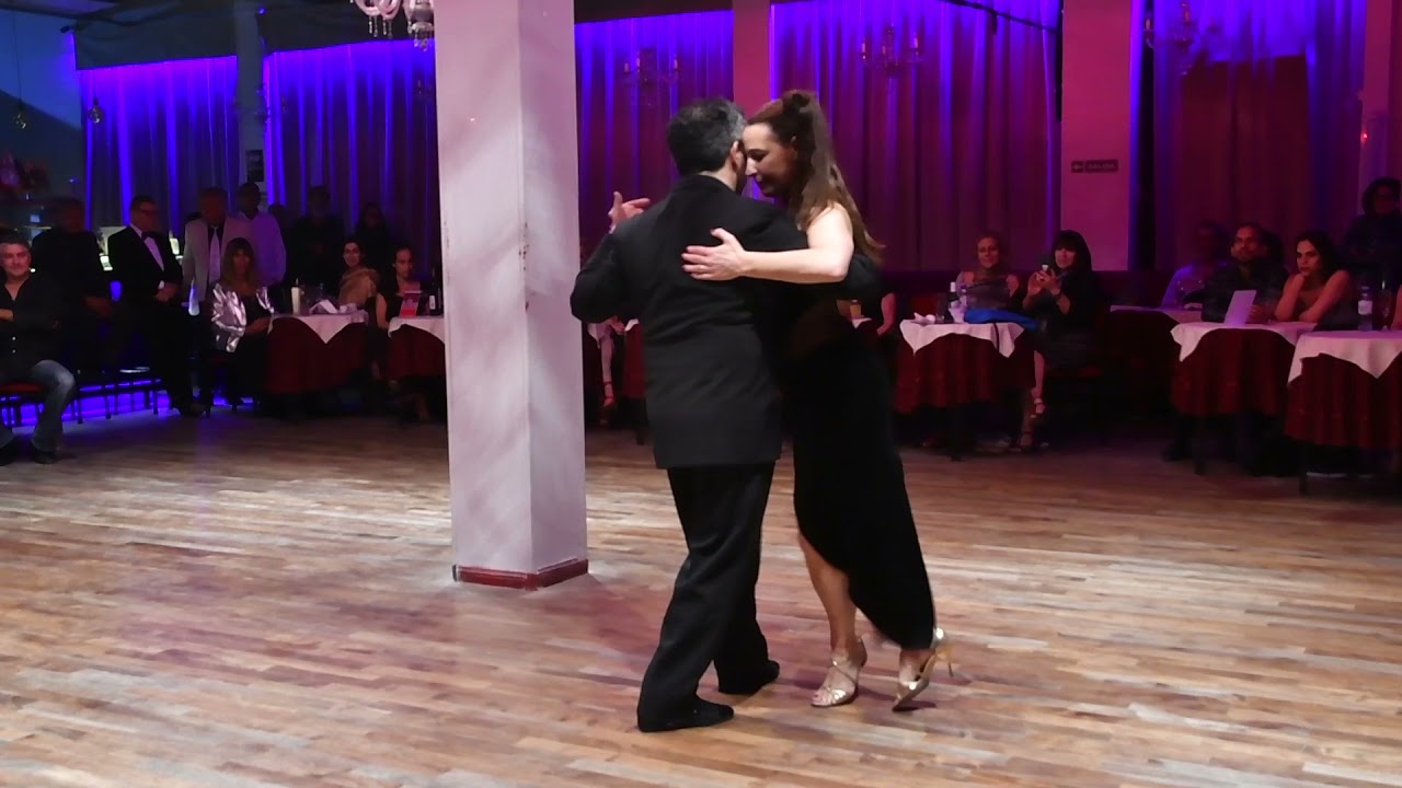 Video thumbnail for Fernando Galera y Silvina Valz en Porteño y Bailarín 1