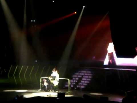 [Fancam] 120115 SNSD Yoona 4 Minutes solo - Girls' Generation Hong Kong Tour