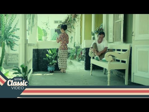 Gara - Gara Sepatu Baru | Ateng Minta Kawin - Part 6