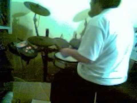 Clauds drum solo on a Roland V-Drums TD-6K - Short clip