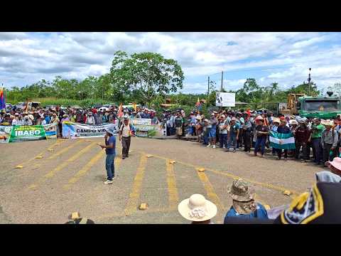 Yapacaní en Santa Cruz se suma al bloqueo nacional que exige eliminar el DS 5503 de Rodrigo Paz