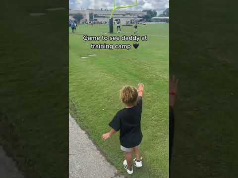 Tyrann Mathieu’s daughter was so excited to see him at training camp 🥺💛(via @sydnipaige_) #shorts