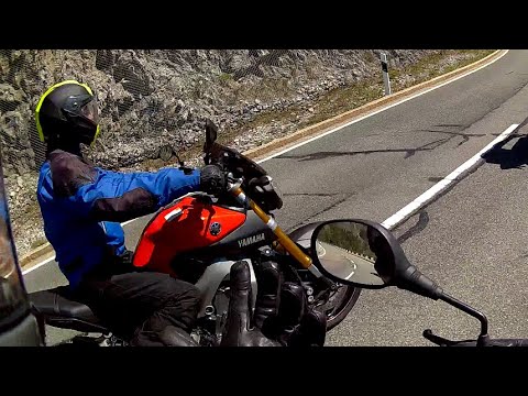 Überholen vor der Kurve - On the Road (Germany)