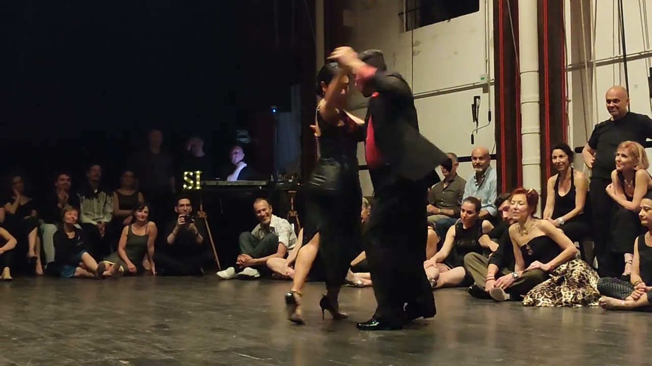 Video thumbnail for Octavio Fernandez y Corina Herrera 05 - "Ilusiòn Azul" - Alfredo De Angelis