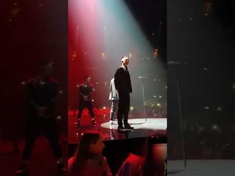 Suit E Tie video