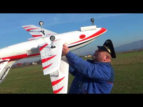 Taft Hobby Quantum 90mm EDF Biplane Jet Maiden WHAT???