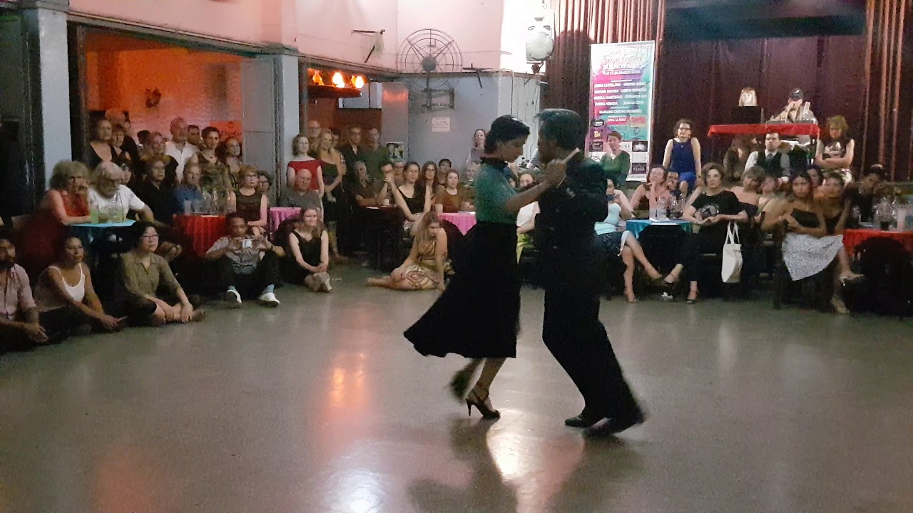 MARIELA SAMETBAND y GUILLERMO BARRIONUEVO en Viva La Pepa Milonga dentro del LADY'S Tango (2/2)