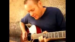 Voz e violão-Under The Bridge-  para L.G.Antunes