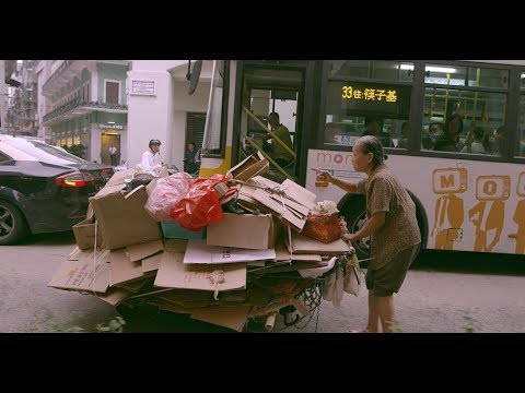 What's Your Art? Episode 1 - Outside the Box