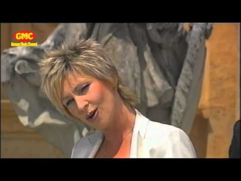 Claudia Jung & Nik P. - Sommerwein