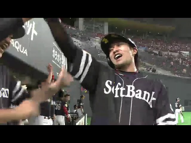 【12回表】ホークス・長谷川が殊勲の勝ち越し打!! 4安打で完全復活をアピール!! 2014/8/2 F-H