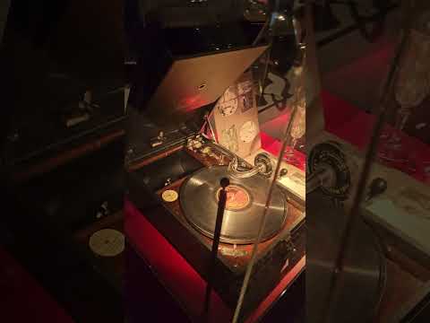 Tekniska Museet His Master's Voice Grammofon, verifique a descrição para mais informações e inscreva-se 👉