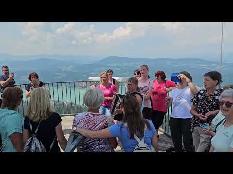 V Dolini Tihi live auf dem Pyramidenkogel