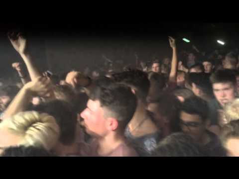 Skrillex Live @ The Warehouse Project 2015 - Badman (Skrillex Remix) vs Warm Ups (Virtual Riot)