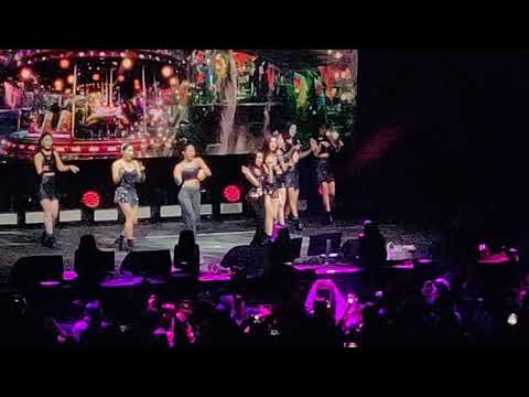 [FANCAM] 190219 Red Velvet Intro + Bad Boy - Redmare in Toronto