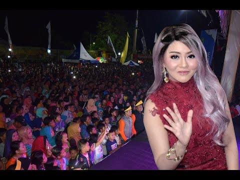 Jenita Janet memang Syantik