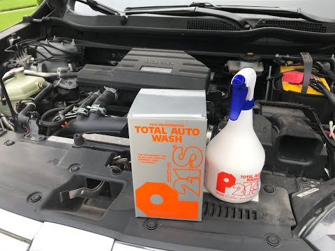 Cleaning Engine with P21S Total Auto Wash
