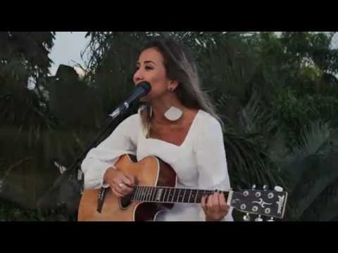 Roberta Tiepo - 6 meses videoclipe (NÃO OFICIAL)