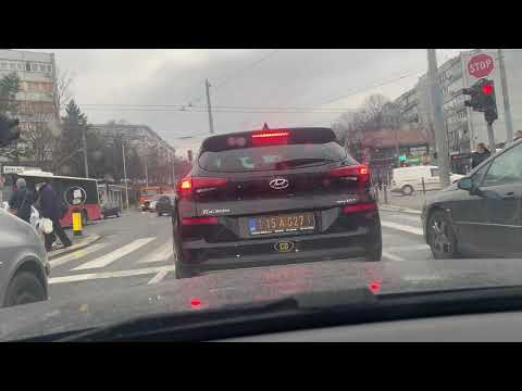 Beograd, vožnja, Ustanička ulica; Ne, nemoj mi prici, hoću iz daleka...