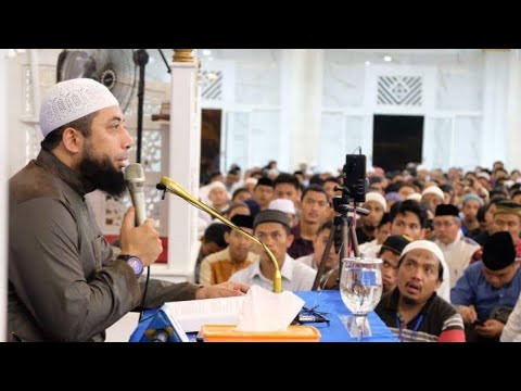 Jangan Mudah Kecewa Dalam Rumah Tangga - Ustadz Khalid Basalamah #khalidbasalamah #shorts #tj