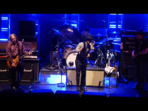 Gov't Mule - ft Ty Taylor - Bring On The Music 12-30-13 Beacon Theater, NYC