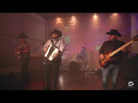 Grupo Tetris "Gripa Colombiana" y "La Piñata" En Vivo