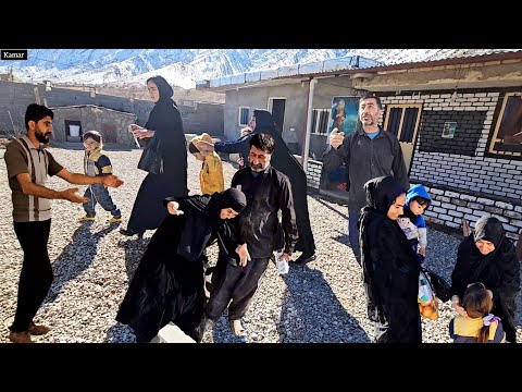 Small Joys in the Shadow of Great Sorrow: The Amazing Story of a Nomadic Family