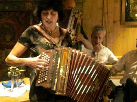 Musikantenstammtisch Hellmonsödt "A bisserl Gmiatlichkeit"