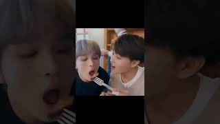 Download lagu pertama kali liat berita yang dipikiranku cuma haechan, karena dia sesayang itu sama taeil :'( mp3