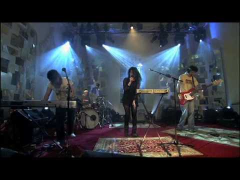 Fight Like Apes - Lend Me Your Face