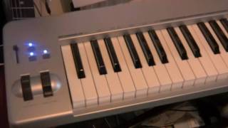 Video thumbnail for M-Audio Keystation 88es Review by Techwebolution